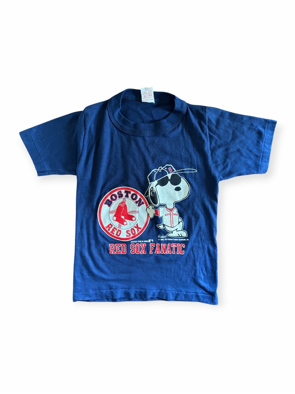 Vintage MLB Snoopy Joe Cool Peanuts Boston Red Sox Fan Tee Shirt Kids Small 6-8
